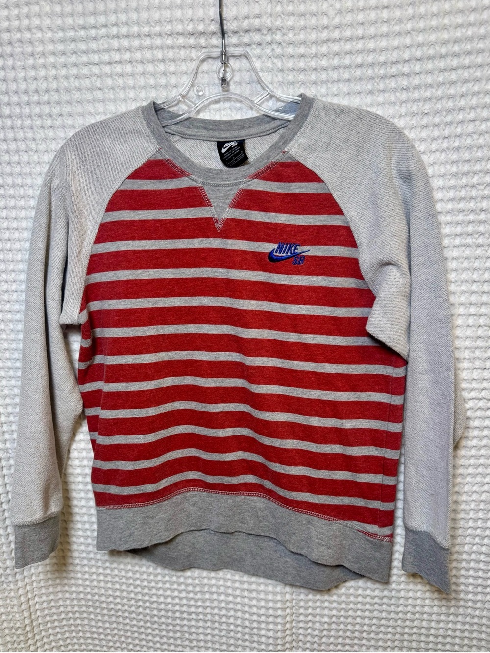 Nike SB Striped Crewneck Sweatshirt, Gray and Red Raglan Pullover, Size M 10-12